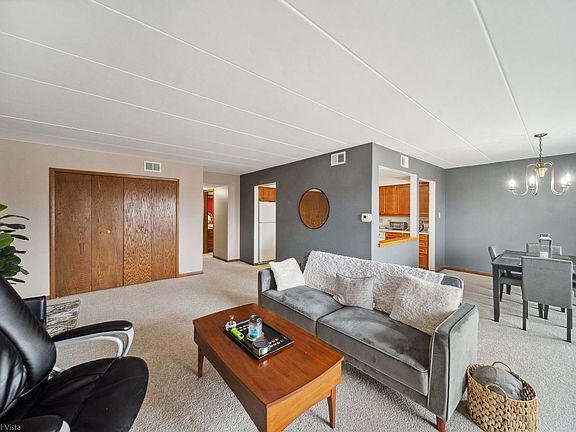 4th image of 15261 Catalina Dr Unit 2