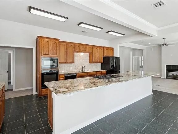 4th image of 6116 Country Hills Ct