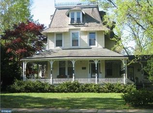 422 Lippincott Ave, Riverton, NJ 08077