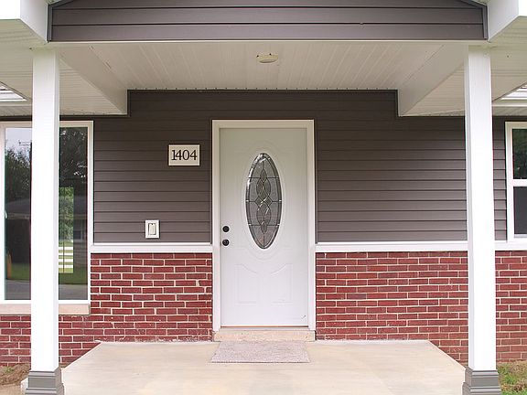 2nd image of 1408 N Vine St