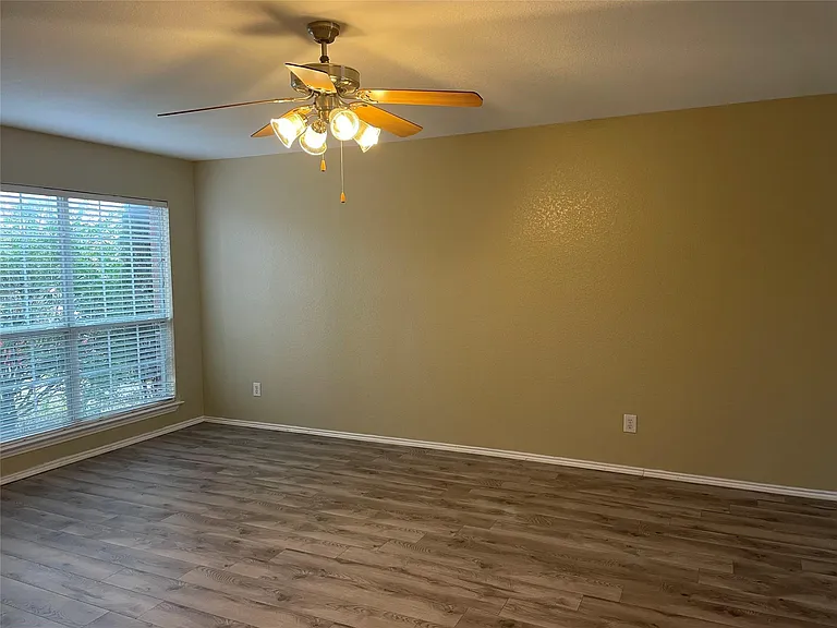 1210 Antoinette Dr — Photo 11