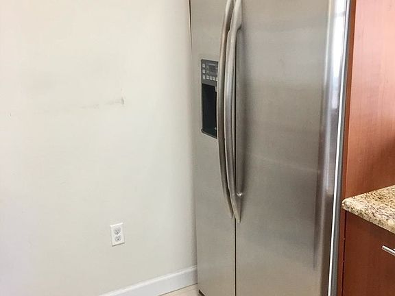 2nd image of 18419 NE 27th Ct #1
