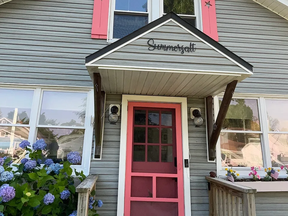 110 Taylor Ave