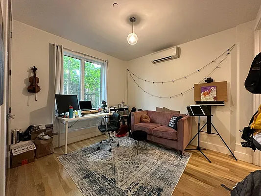 Rented by Joel Scharf, LREB | media 18