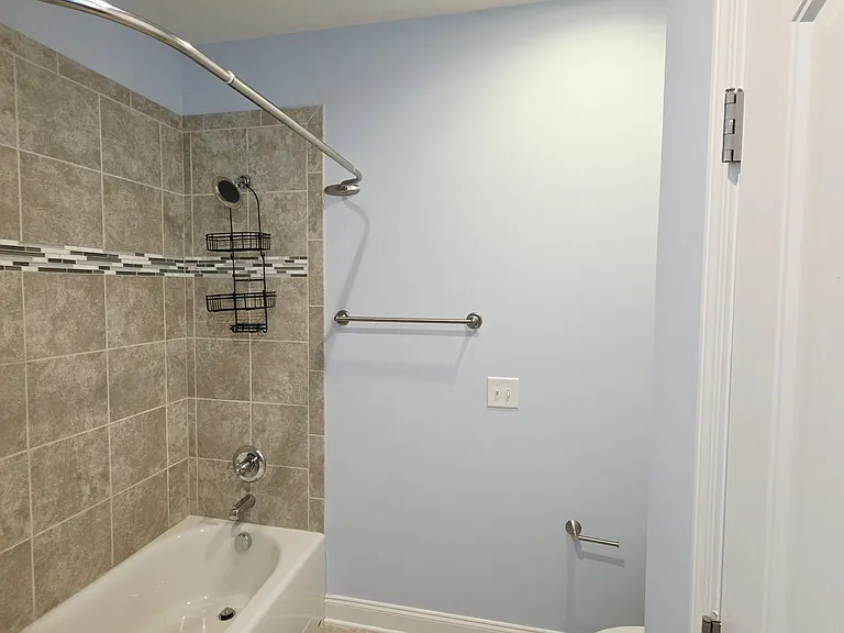 1623 Hampshire Pl — Photo 26