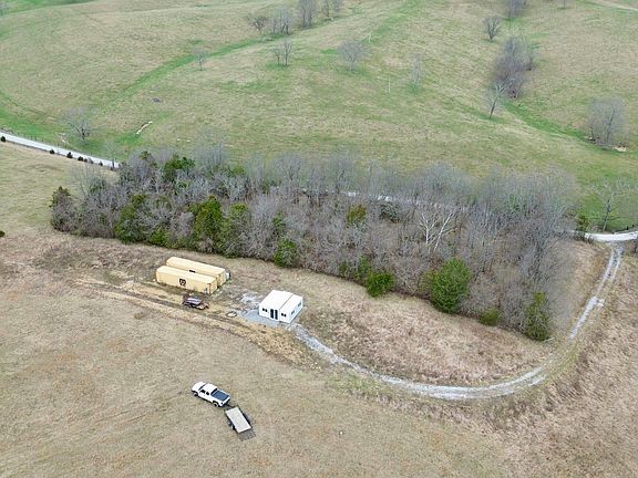 3rd image of 914 Sylvandell Rd
