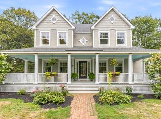 6 Meadowview Ln, Cape Elizabeth, ME 04107