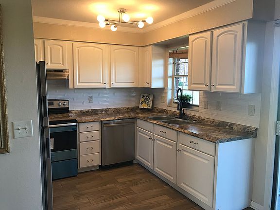 2nd image of 1920 E Edgewood Dr APT J3