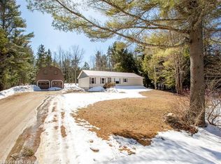 13 Buttercup Dr, Freeport, ME 04032
