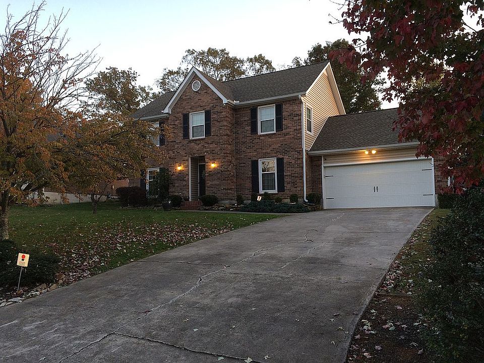 1st image of 1632 Clear Brook Dr