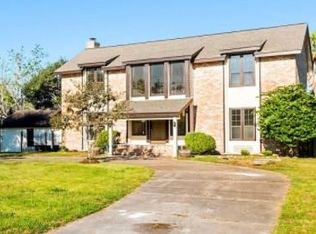 6918 Kari Ln, Richmond, TX 77469