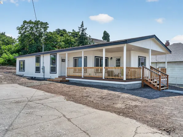 1514 E 10th St, The Dalles, OR 97058