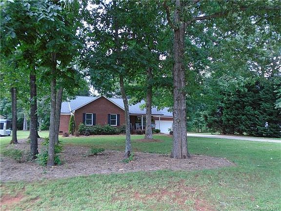 5th image of 2502 Goldrush Dr