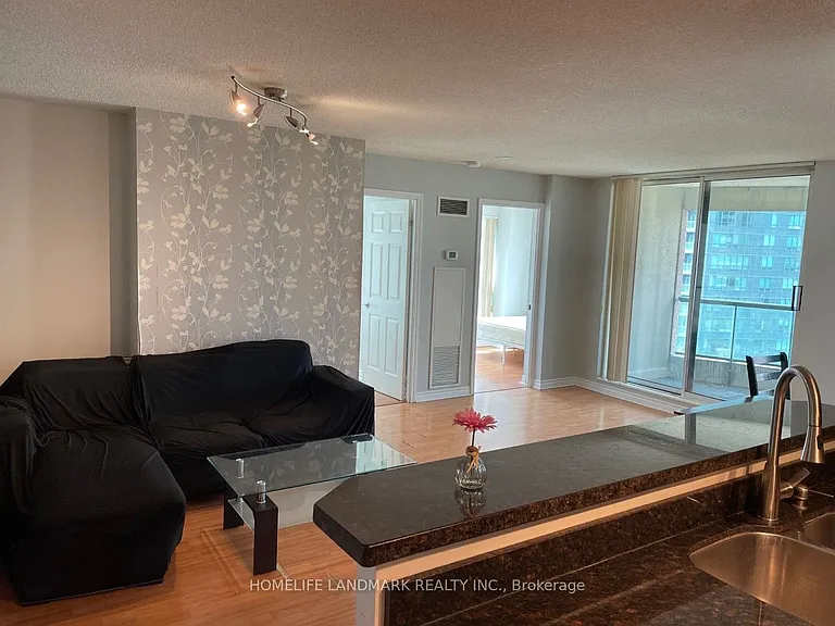 7 Lorraine Dr #1511 — Photo 7