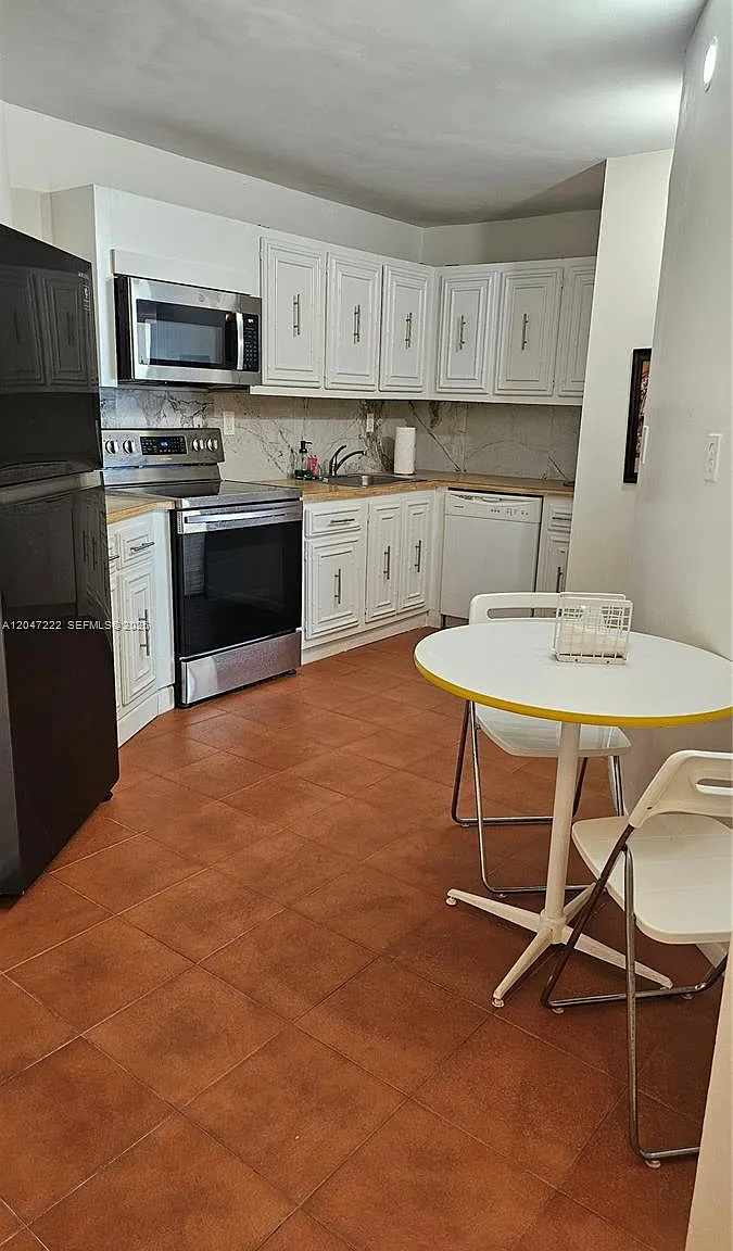 Oceanview Park Condo — Photo 3