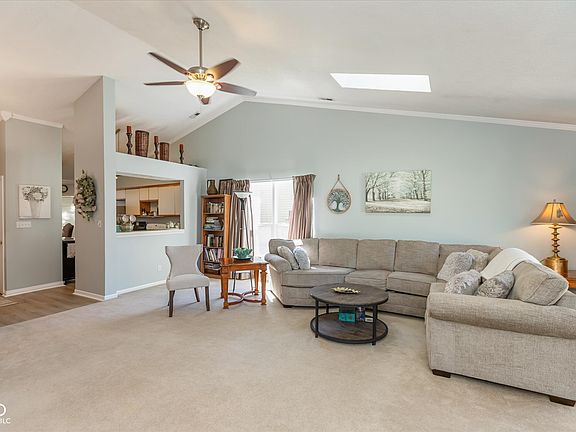 5th image of 7798 Jamestown Dr S