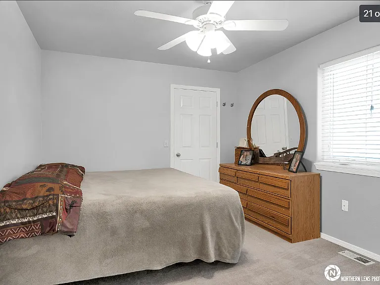 10240 E Strand Dr #1 — Photo 12