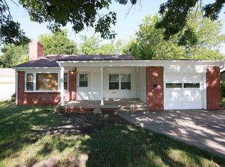 227 S Edgemoor Dr, Wichita, KS 67218