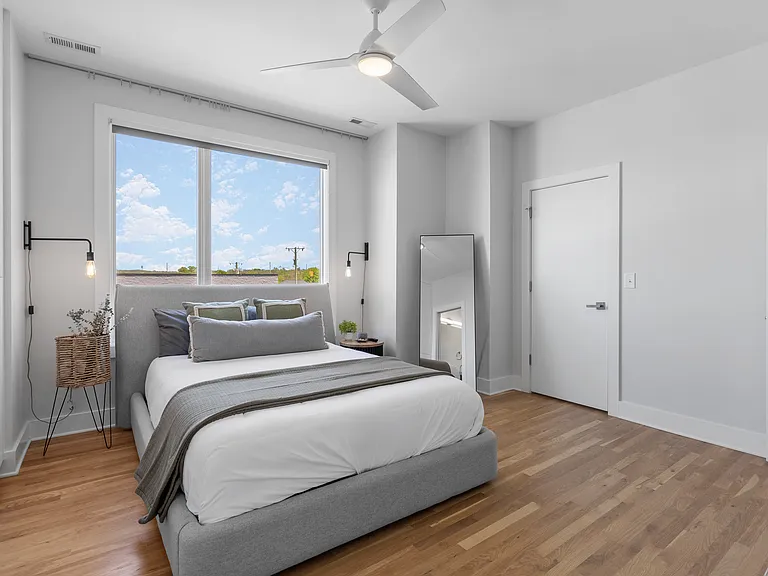 1016 Russell St — Photo 30