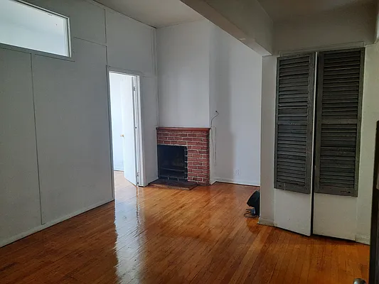 Rented by Green Line Realty | media 7