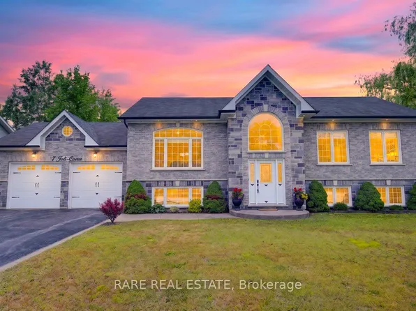4 Fatima Ct, Wasaga Beach, ON L9Z 1K9