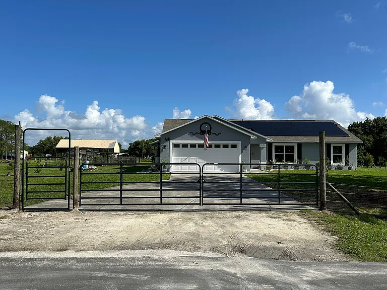 3131 Spikey Way #B — Photo 33
