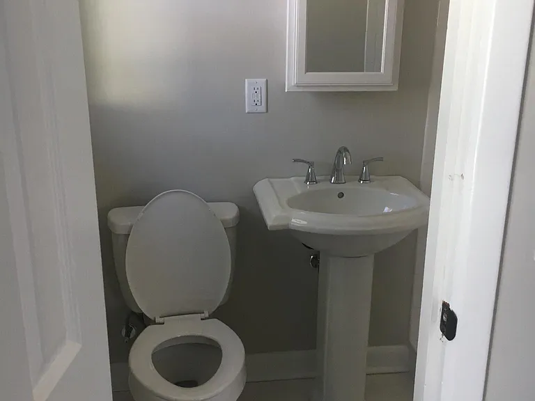 Primary bedroom full bath