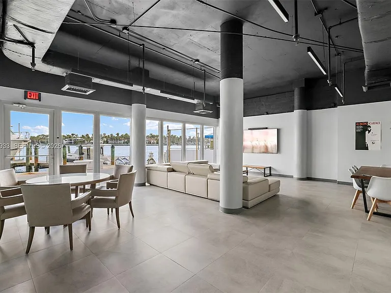 900 Bay Dr #419 — Photo 34