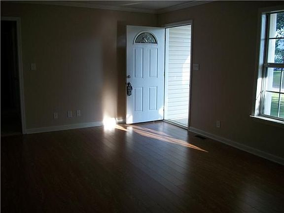4th image of 216 Jim Thorpe Dr