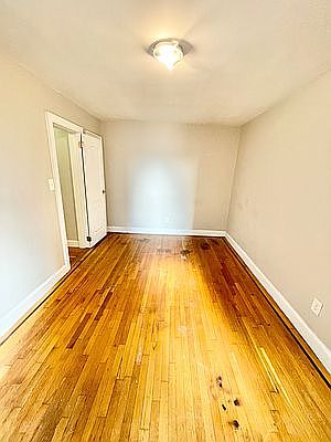 3rd image of 585 E 21st St APT 4C