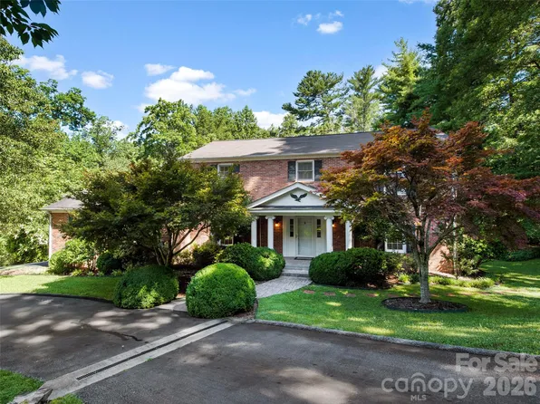 110 Glengary Dr, Flat Rock, NC 28731
