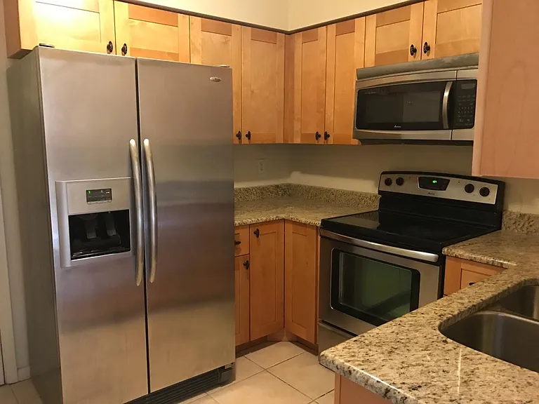 1515 Markdale St E — Photo 9