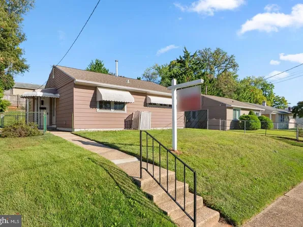 2415 Alma Rd, Baltimore, MD 21227