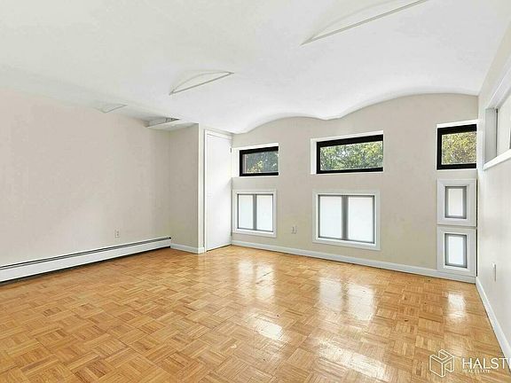 4th image of 305 E 108th St APT 2G