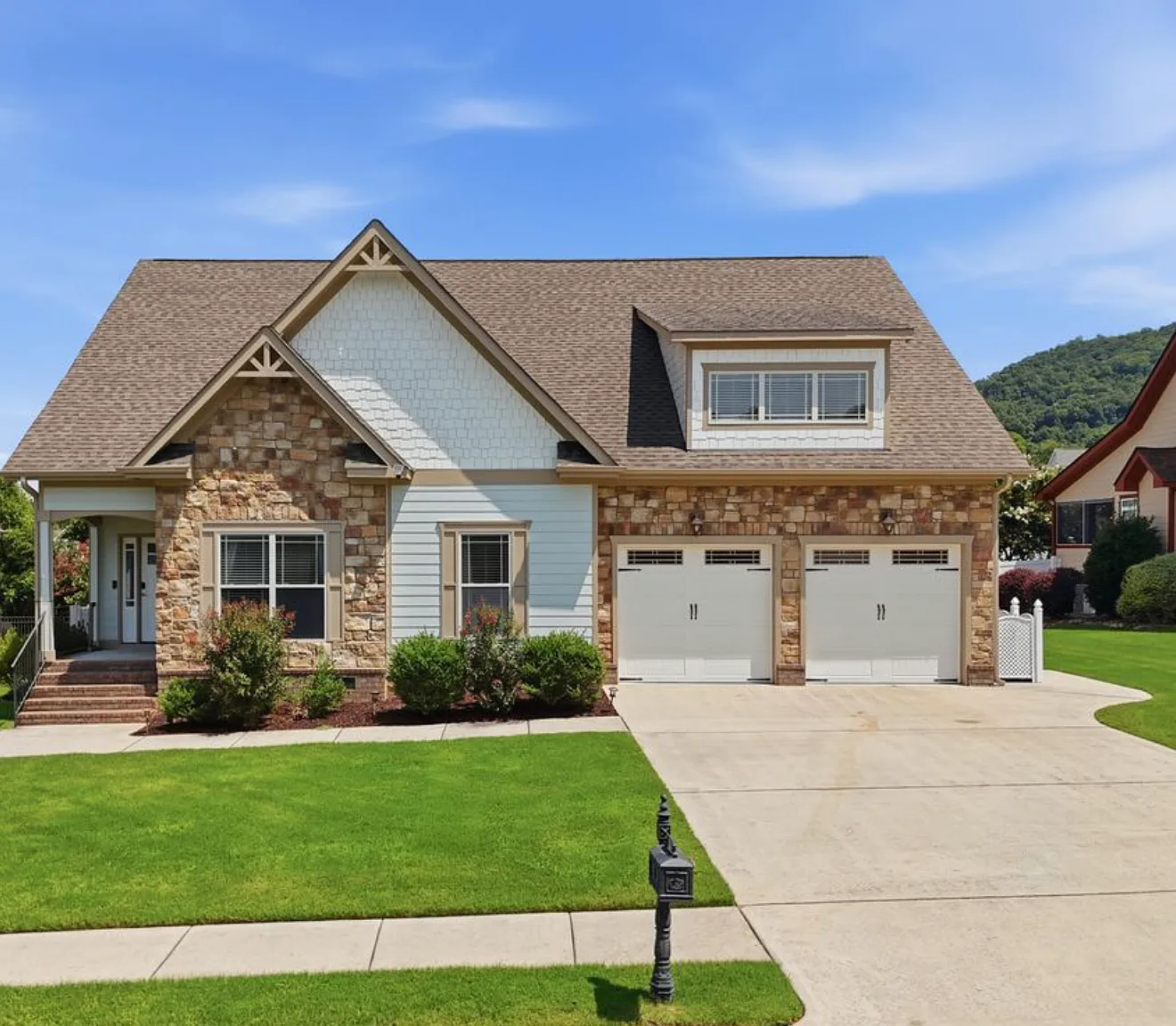 8498 Deer Run Cir — Photo 1