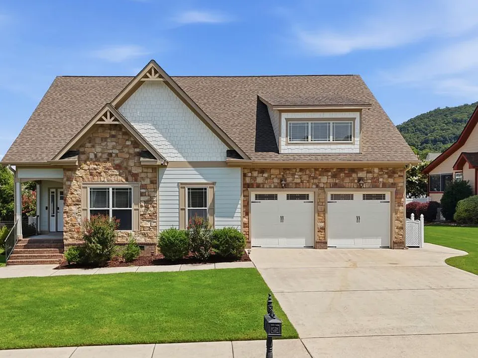 8498 Deer Run Cir