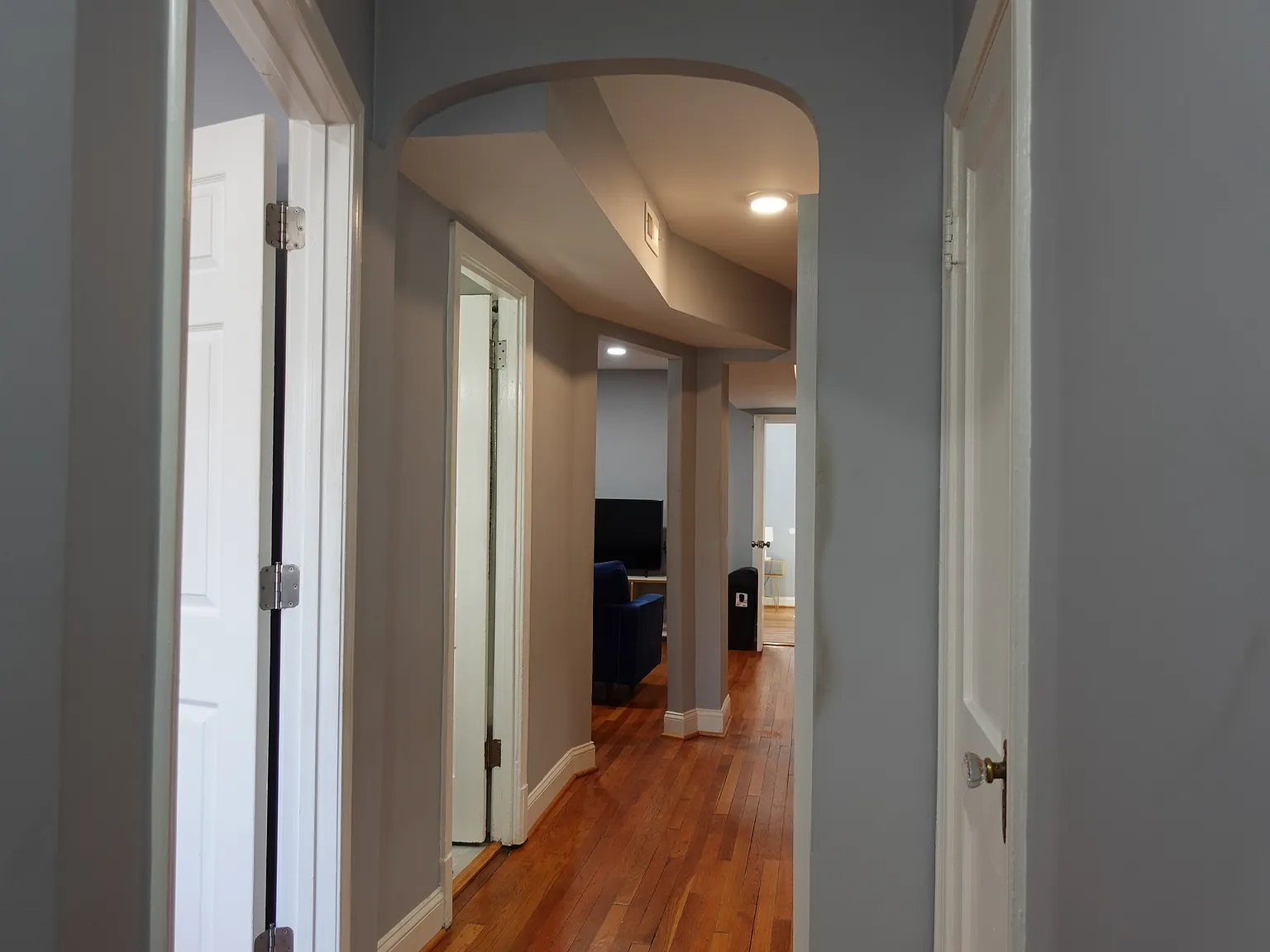 1228 18th St NE — Photo 2