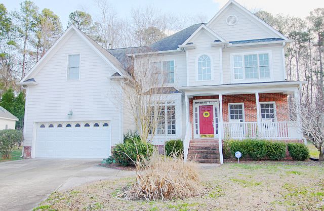 1st image of 804 E Oak Dr