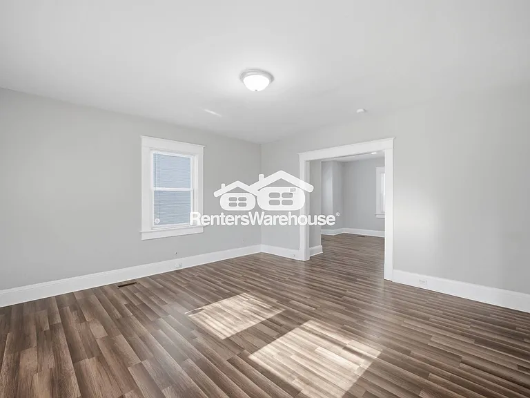 2729 Somme Ave — Photo 11