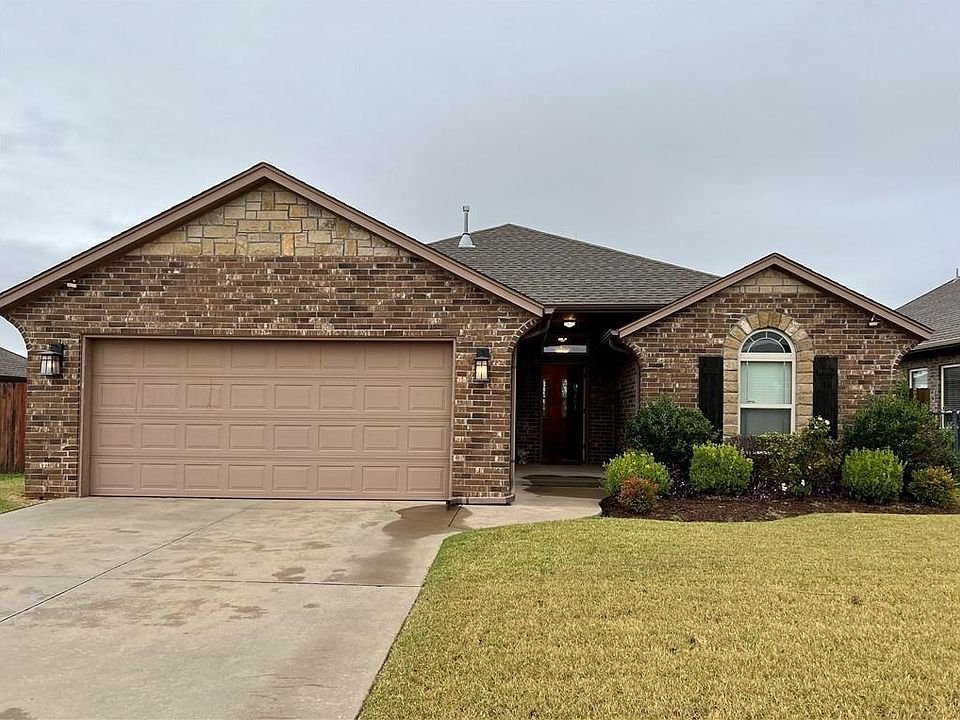1st image of 2109 NW 159th Ter