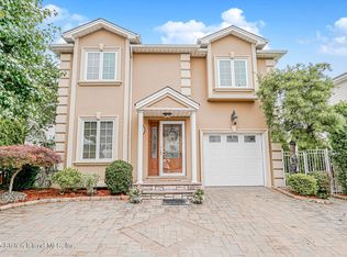 31 Savo Loop, Staten Island, NY 10309