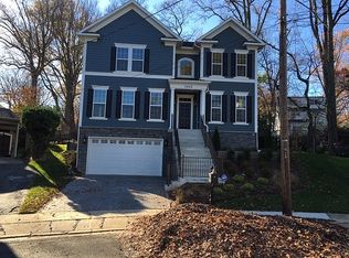 2652 N Richmond St, Arlington, VA 22207