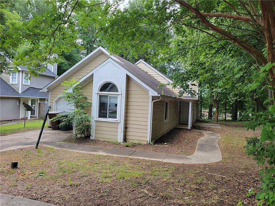 2 Pipers Glen Ct, Greensboro, NC 27406 Zillow