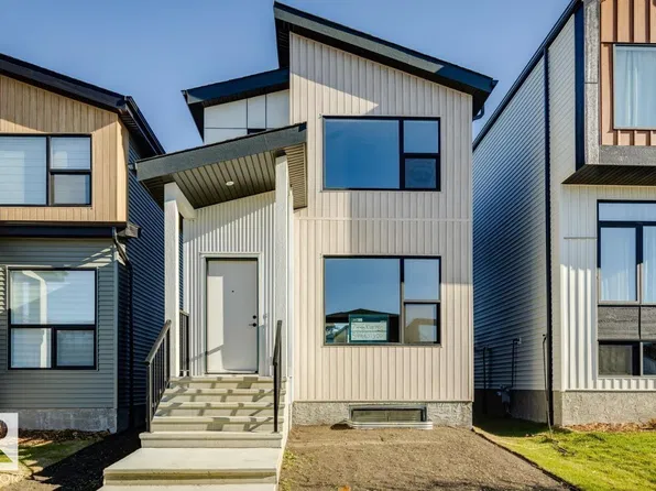 7446 Klapstein Cres, Edmonton, AB T6W 0A6