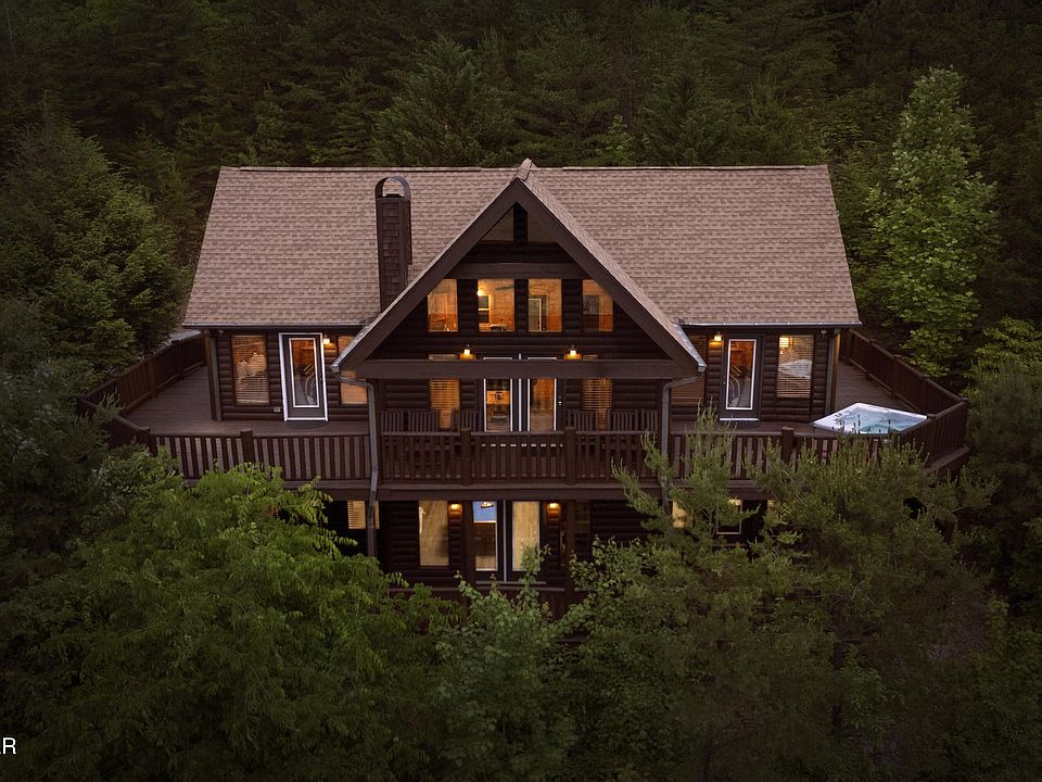 1st image of 3935 Ravens Den Way