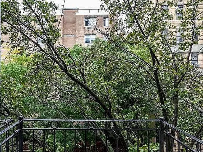250 Mott St #3 — Photo 9