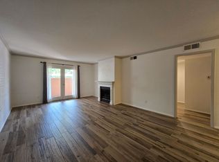 663 Bishops Lodge Rd APT 9, Santa Fe, NM 87501