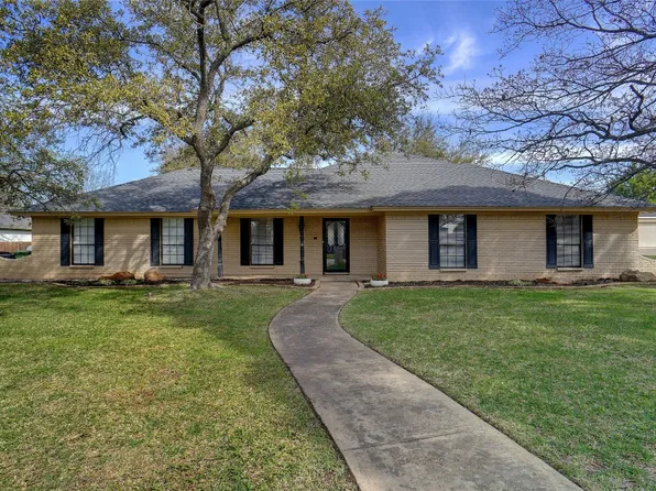 3422 Marsh Ln, Grapevine, TX 76051