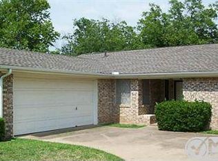 700 Michael Ln, Mineral Wells, TX 76067