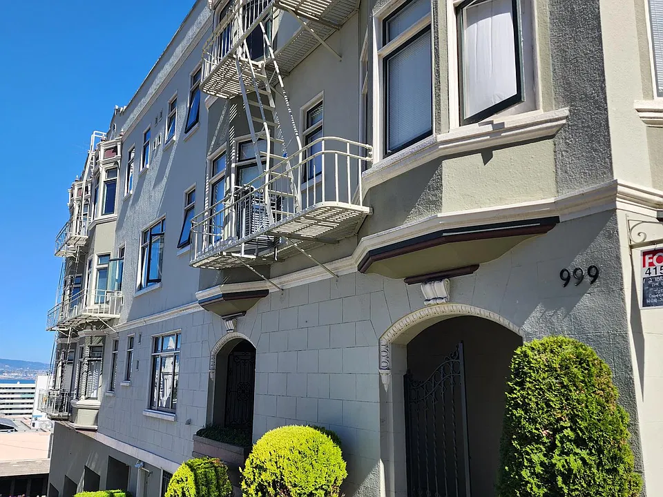 999 Broadway